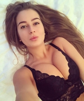 Обворожительная леди ждет встречи с уверенным мужчиной. Готова исполнить все ваши сокровенные желания и фантазии. Вместе мы окунемся в мир наслаждения! 14424, 24 года